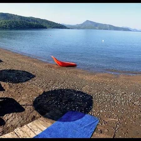 Blu Brezza Marine Cabană *